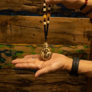 Colgante Feng Shui: Dios de la Riqueza en Latón Macizo - Imagen 3