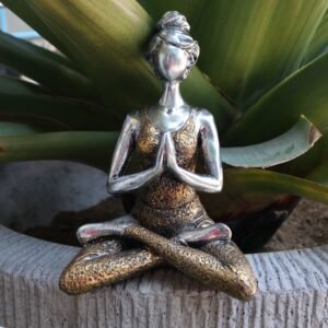 Figura Mujer Yoga Plata y Oro 24 cm - Decoración Zen - Imagen 5