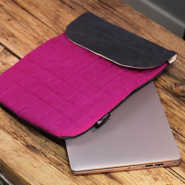 Funda acolchada para laptop - Rosa chocante - Lavado de piedra de 14 oz