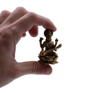 Figura de Saraswati en Latón: Diosa del Conocimiento 49mm - Imagen 3