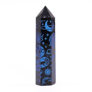 Obelisco Obsidiana Negra Grabada Azul Metálico - 9 cm - Imagen 4