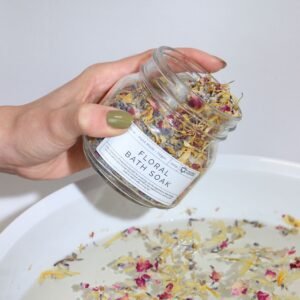 Baño Floral de Sal Marina, Lavanda y Rosas - 140g - Imagen 5