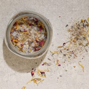 Baño Floral de Sal Marina, Lavanda y Rosas - 140g - Imagen 6