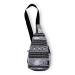 Mochila Cruzada "Caravana Urbana" – Bolso Bandolera Jacquard Monocromo (40x20 cm)